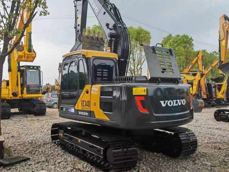 Used Digger on Sale Low Price Crawler Excavator Volvo EC140